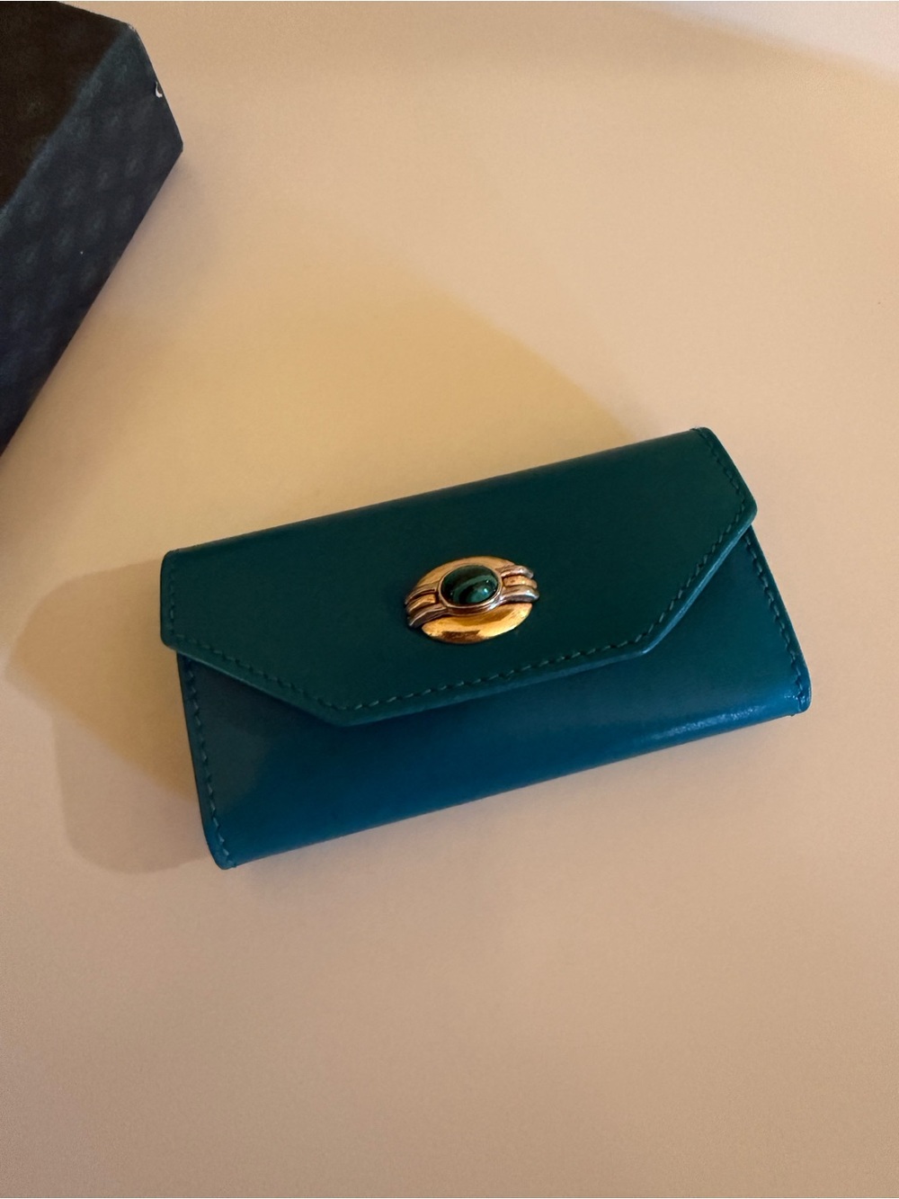 Gucci Teal Leather Key Case with Gold Stamp and Hardware